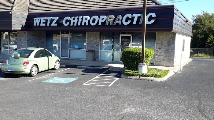 Wetz Chiropractic Clinic Picture 10