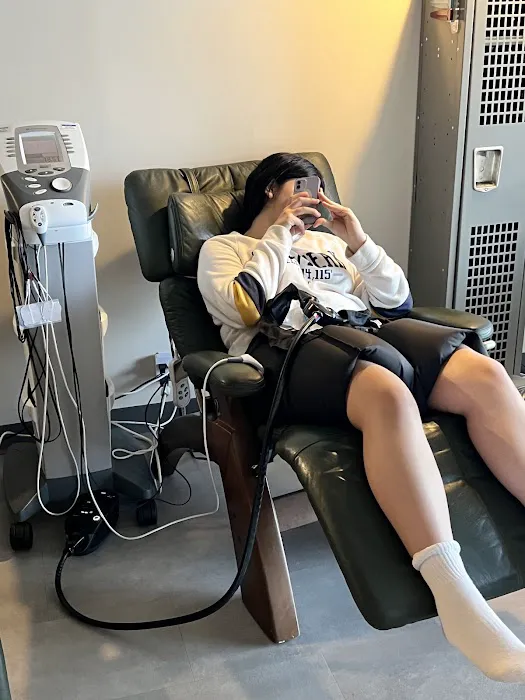 Stratton Sport & Spine Picture 9