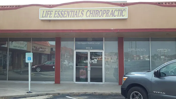 Life Essentials Chiropractic & Wellness Center Picture 7