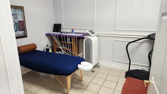 Life Essentials Chiropractic & Wellness Center Picture 2