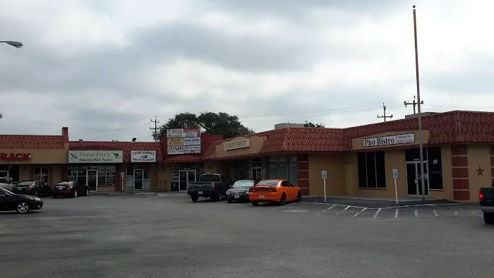 Life Essentials Chiropractic & Wellness Center Picture 1