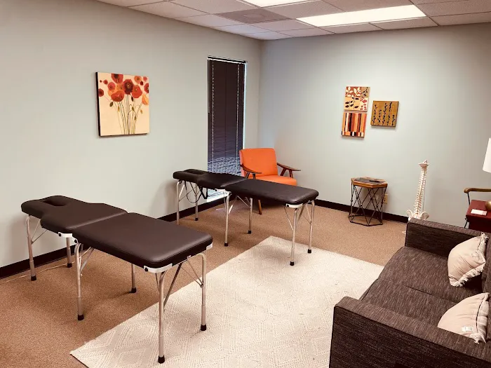 The Radiant Spine - Chiropractic Wellness Center Picture 3