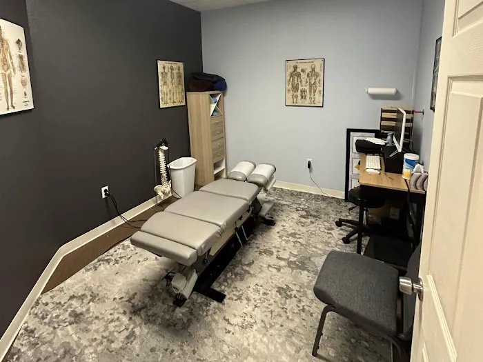 Pure Health and Wellness Chiropractic Picture 3