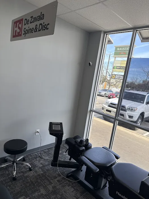 HealthSource Chiropractic of De Zavala Picture 3