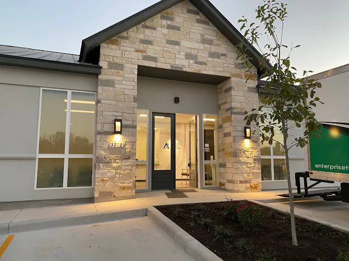 Texas Spine Clinic Picture 6