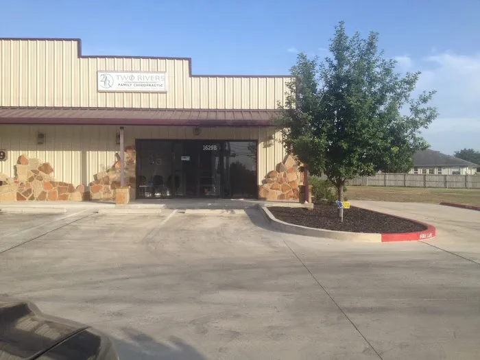 Two Rivers Family Chiropractic Picture 1