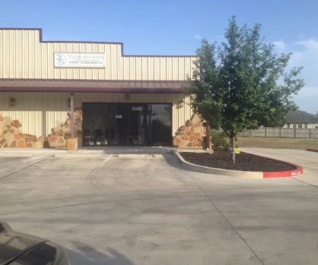 Two Rivers Family Chiropractic
