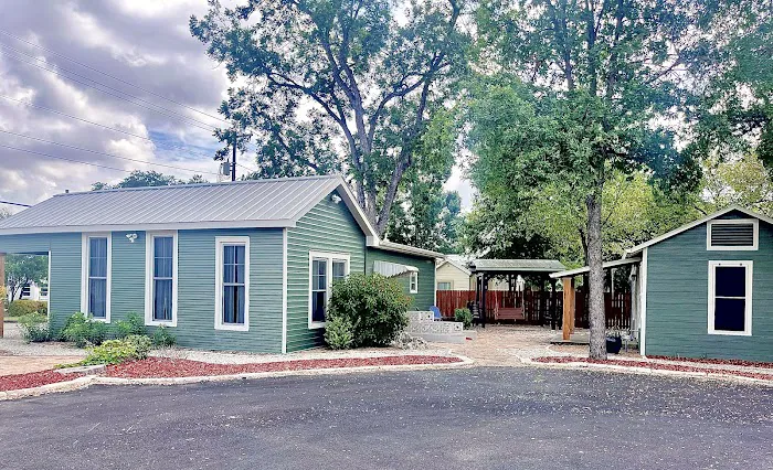 Dr. Ryan Mijares DC Picture 3