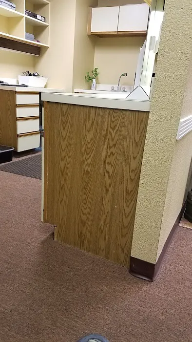 Rosales Chiropractic Clinic Picture 1