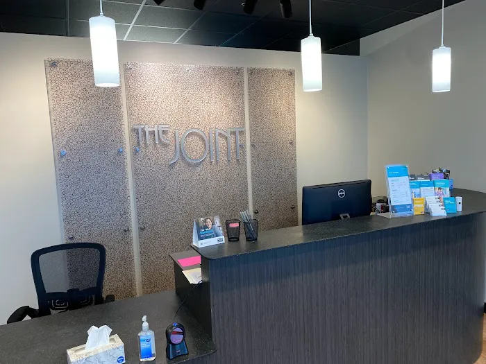 The Joint Chiropractic Picture 9