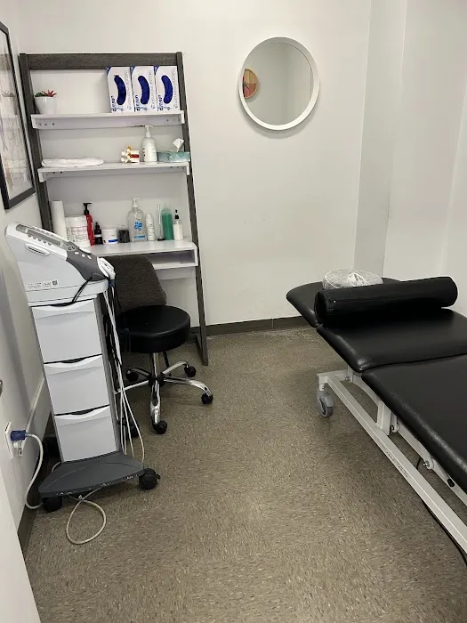 Advantage Chiropractic and Sports Rehab Picture 1