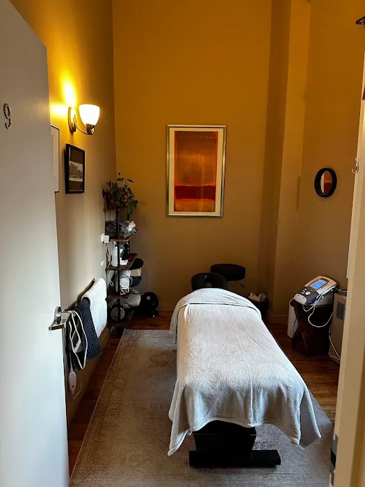 Penn Station Chiropractic Picture 9