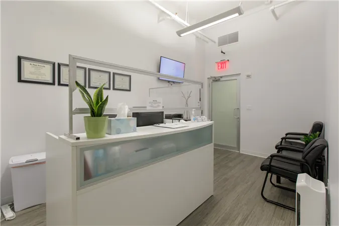 Dr. Charlie Bui, DC Picture 1