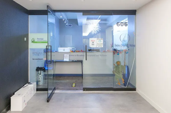 Broadway Chiropractic and Wellness Picture 4