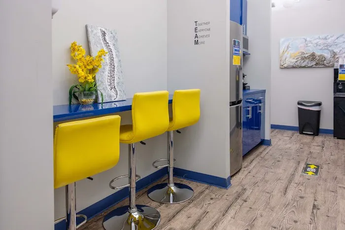 Broadway Chiropractic and Wellness Picture 9