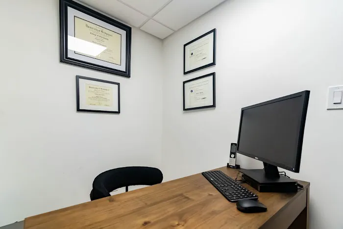 Sinar Chiropractic Treatments Picture 6