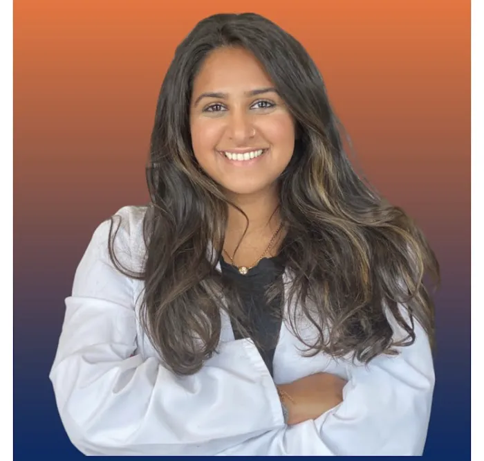 Dr. Jasmine Bhoola Picture 2