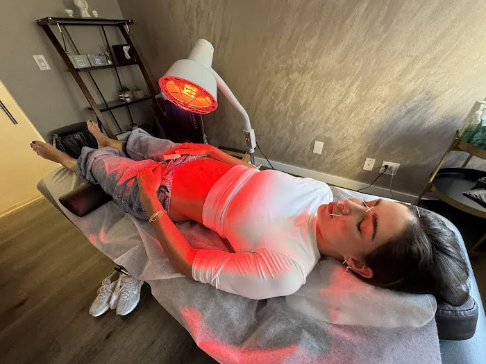 Active Physical Therapy & Chiropractic Group Picture 9