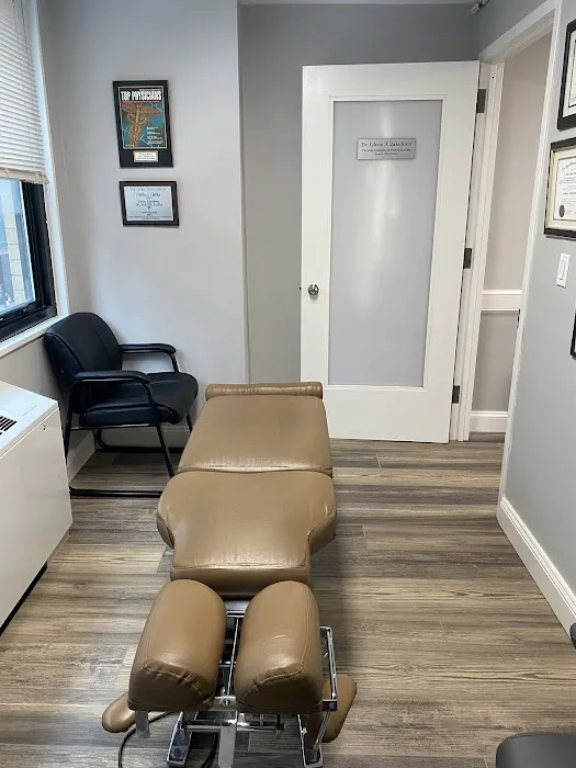 Dr. Watins - West Side Comprehensive Chiropractic Picture 6