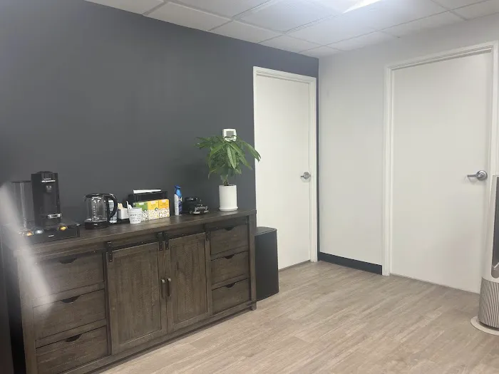 Linwood Pain Clinic Picture 4