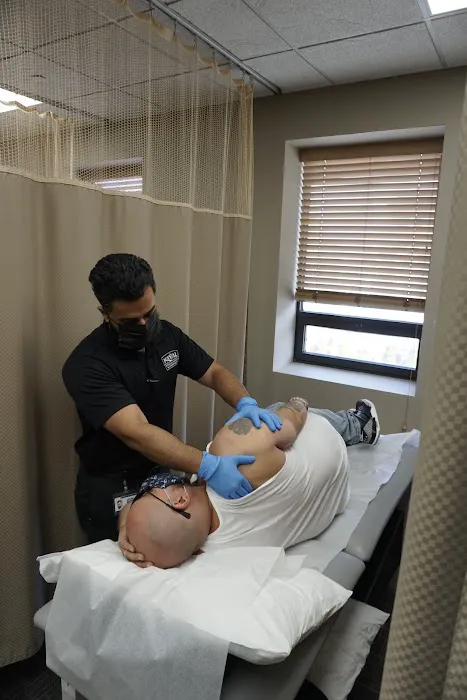 Kayal Orthopaedic Center, Physical Therapy & Chiropractic Picture 6