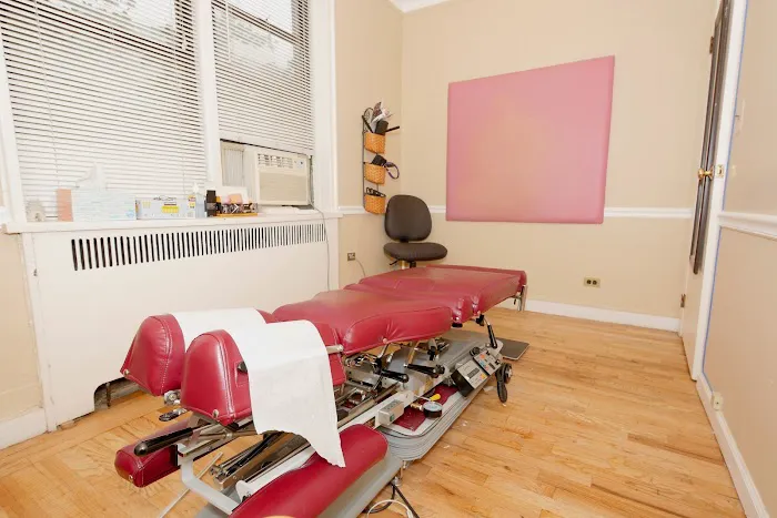 The Riverdale Chiropractor Picture 1