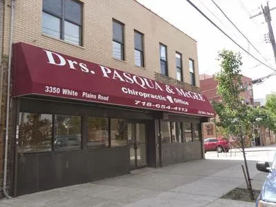 Dr. Evan Pasqua, Chiropractor Picture 1