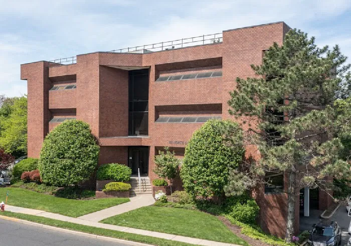 Hana HealthCare, Spine Decompression Center, Chiropractic, Acupuncture, PT, 뉴저지 병원, 하나헬스케어, 척추재활센터 Picture 3