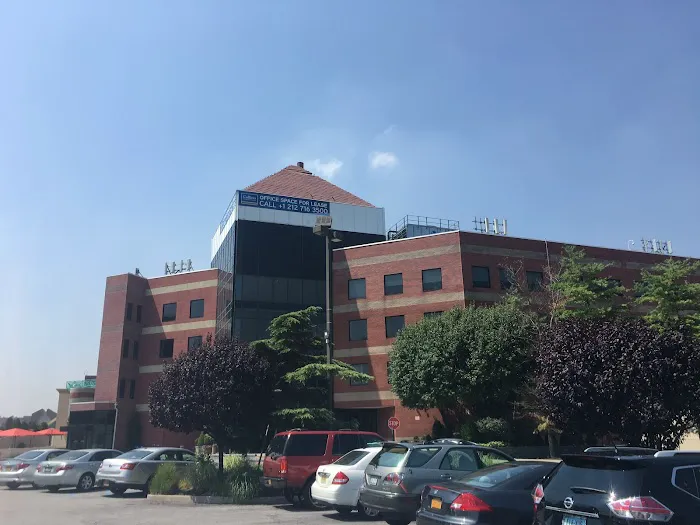 Bay Plaza Chiropractic Picture 3