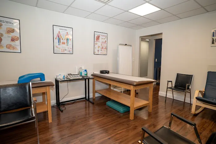 Spinal Rehabilitation and Wellness center Picture 2