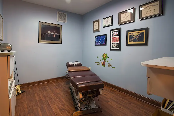 Frio Chiropractic Offices Picture 3