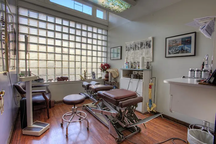 Frio Chiropractic Offices Picture 4