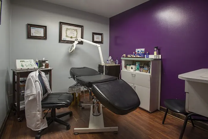 Frio Chiropractic Offices Picture 7