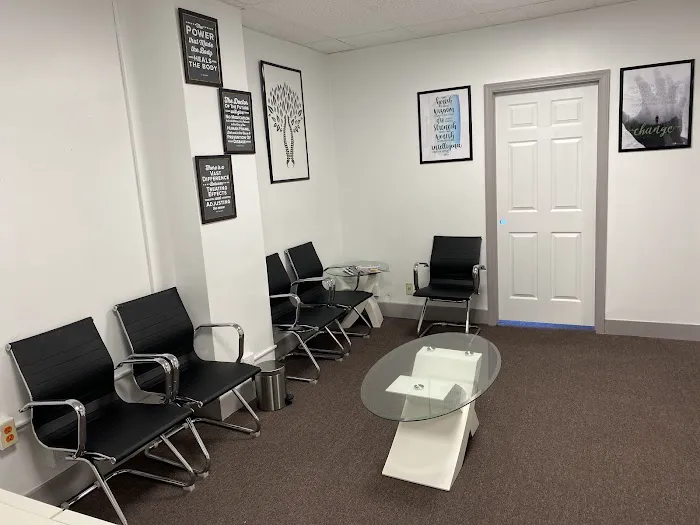 Journal Square Spine & Wellness Center Picture 5