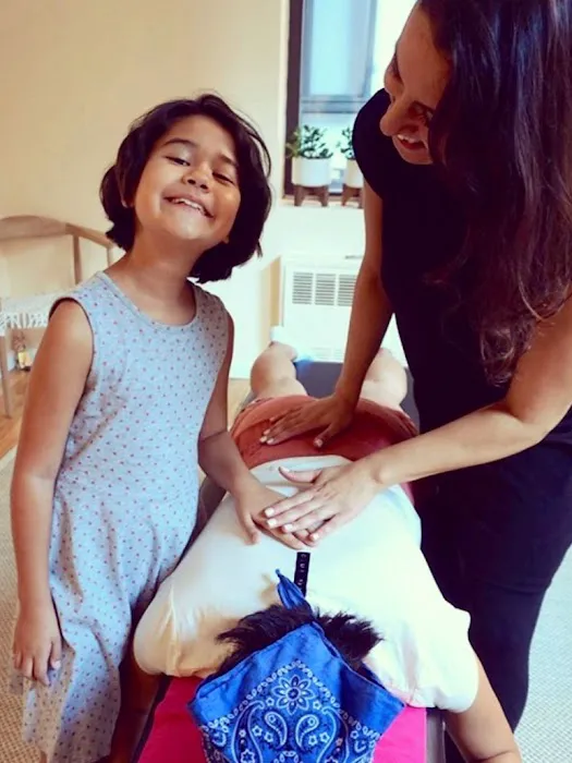 Dr. Sura Corrigan Chiropractic & Holistic Family Wellbeing Picture 2