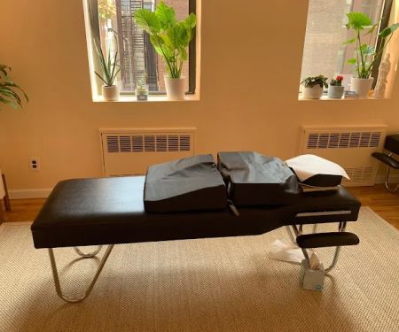 Dr. Sura Corrigan Chiropractic & Holistic Family Wellbeing