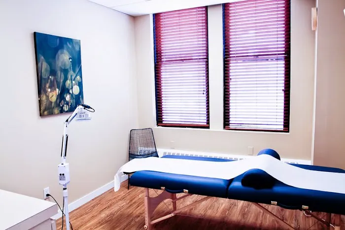 Harborside Sport and Spine Chiropractic and Physical Therapy Picture 3