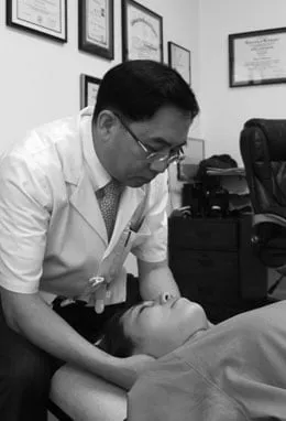 Dr. Yom's Chiropractic & Alternative Care (Carezone Rehabilitation Center) Picture 4