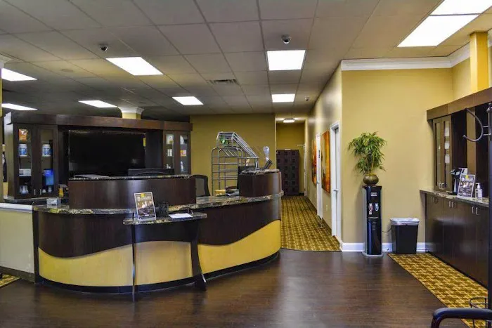 Ferraro Spine & Rehabilitation: Chiropractic and Physical Therapy Picture 1