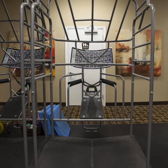 Ferraro Spine & Rehabilitation: Chiropractic and Physical Therapy Picture 6