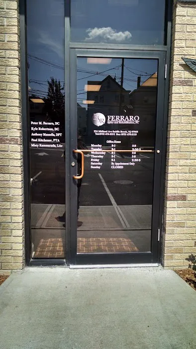 Ferraro Spine & Rehabilitation: Chiropractic and Physical Therapy Picture 8