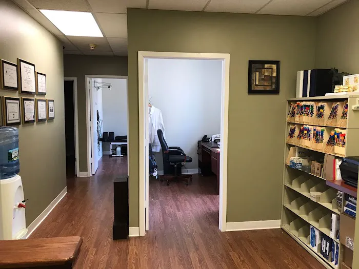 SPINOUS Chiropractic and Spinal Decompression Picture 3