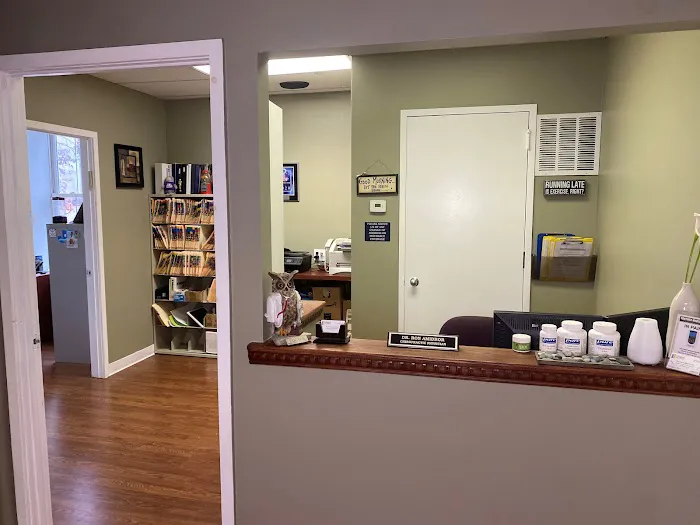 SPINOUS Chiropractic and Spinal Decompression Picture 7