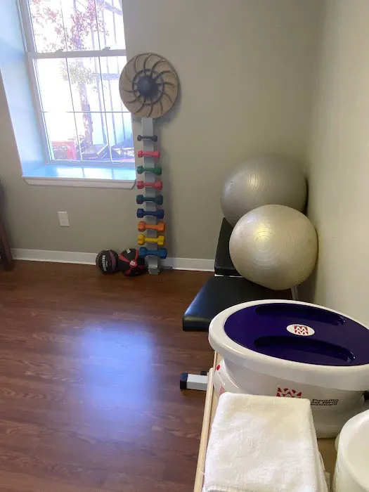 SPINOUS Chiropractic and Spinal Decompression Picture 6