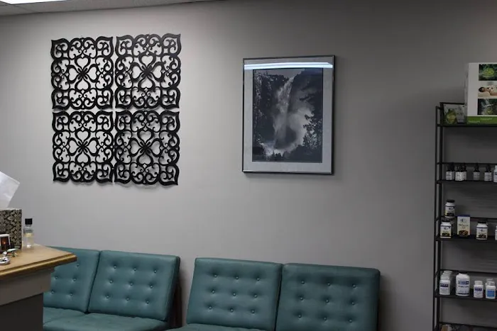 Back To Health Chiropractic Center - Dr. Colleen Kachele Picture 4