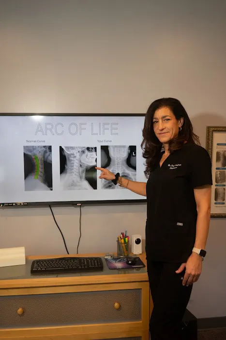Dr. Suzi Schulman - Chiropractor Picture 6