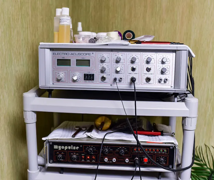 Low Back Pain Treatment Center - Wyckoff Chiropractor Picture 6