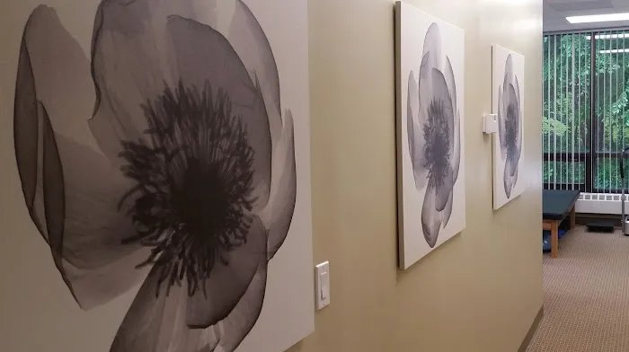 Dr. Campbell, Chiropractic & Spinal Decompression Picture 5