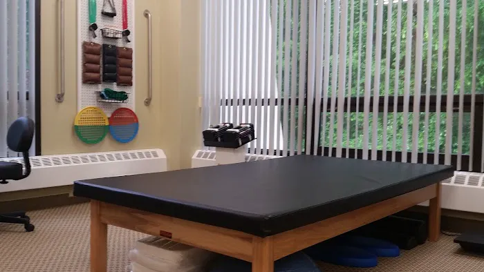 Dr. Campbell, Chiropractic & Spinal Decompression Picture 1