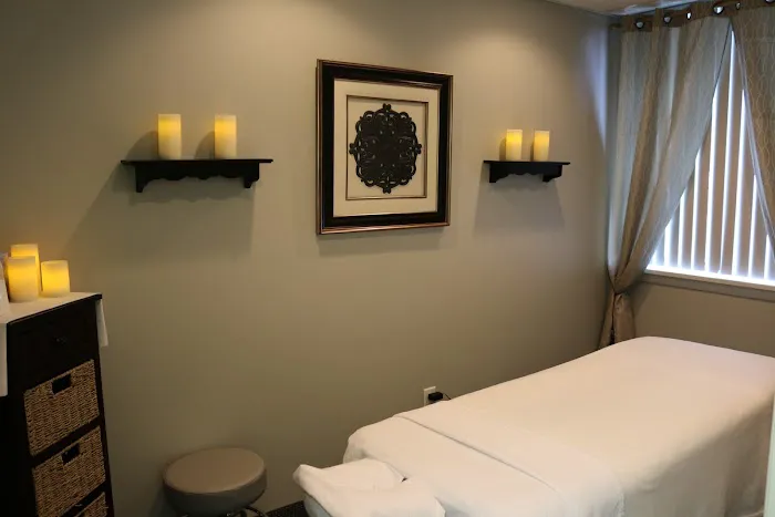 Chiropractic Family & Sports Injury Wellness Center Picture 4